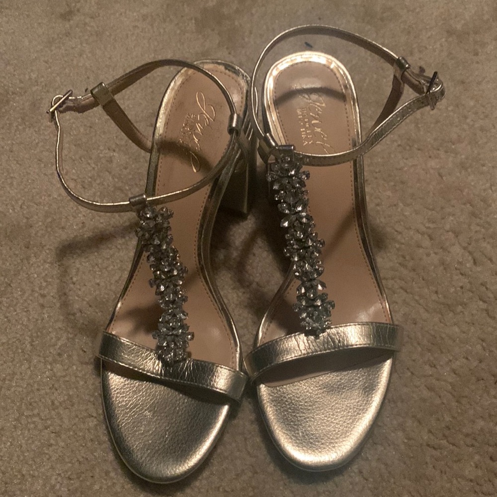 Jewel by Badgley Mischka